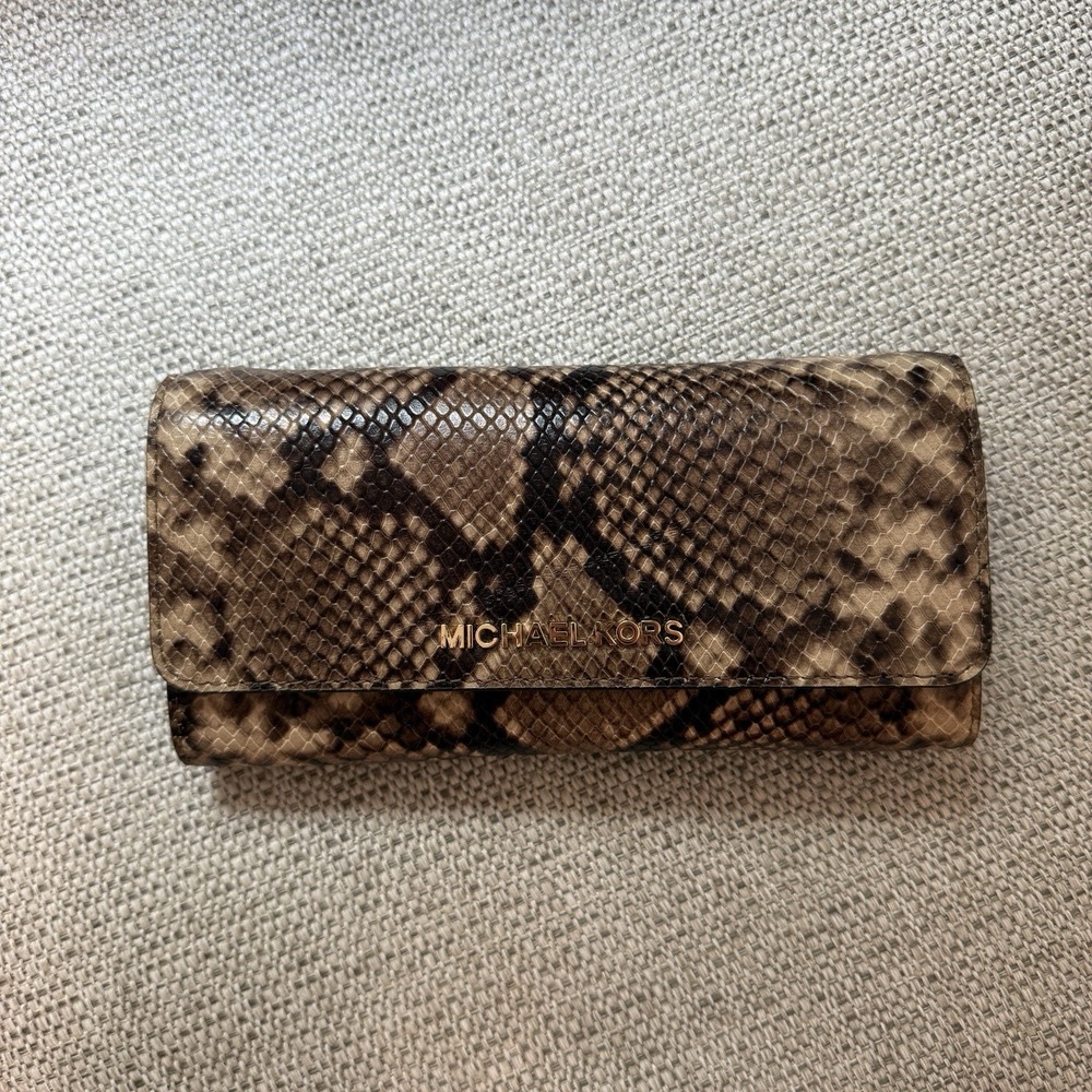 Michael‎ Kors NWOT Jet Set Travel Wallet on a Chain Snake Print Bag